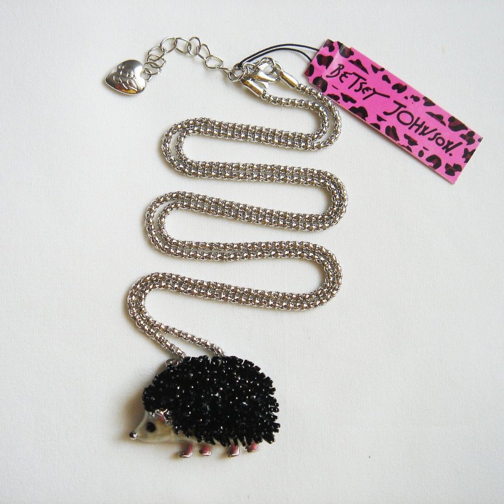 HEDGEHOG NECKLACE BROOCH